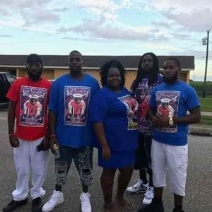 Meet your Posher, Stephenia